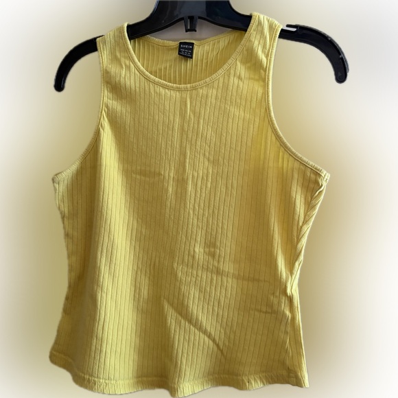 SHEIN Tops - 3 for $20 ⭐️ SHEIN Ribbed Knit Tank Top – XL – Yellow